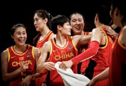 中国女篮,崛起的篮球女神，铸就辉煌的体育传奇
