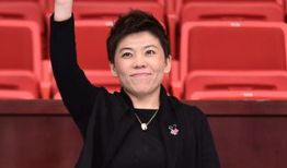 邓亚萍,乒乓球传奇，世界冠军的奋斗之路